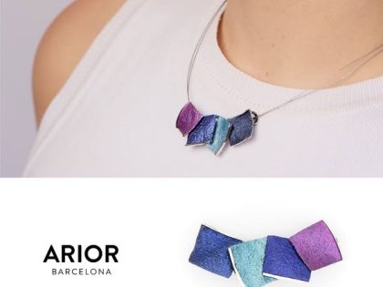 Magenta-lila-green necklace